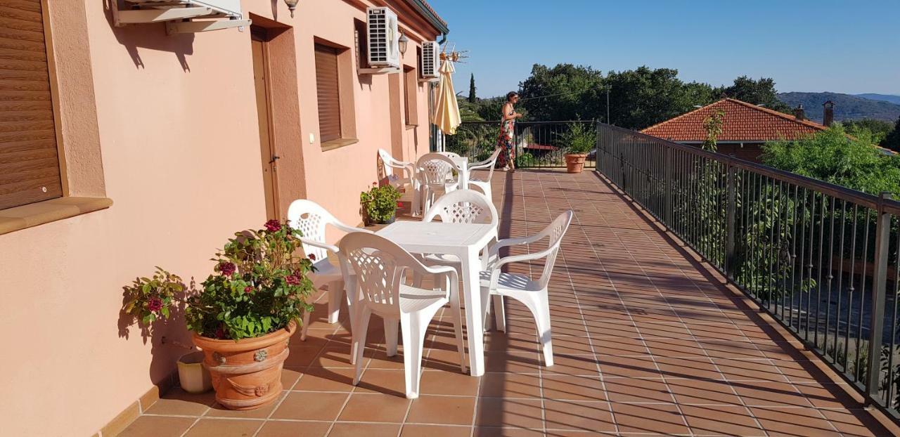 Apartamentossierradegata La Noguera Villamiel Экстерьер фото